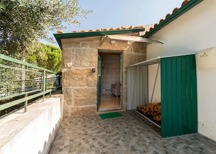 Casa Rustica T2 Com Salamandra E Cozinha - Seia - Serra Da Estrela - Casa Do Loureiro II